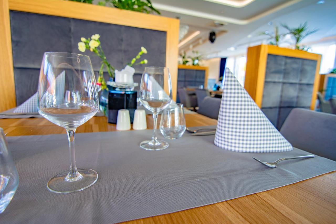 Hotel Sjesta Nowa Sol Ngoại thất bức ảnh