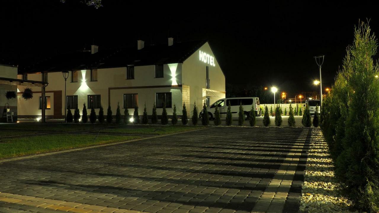 Hotel Sjesta Nowa Sol Ngoại thất bức ảnh