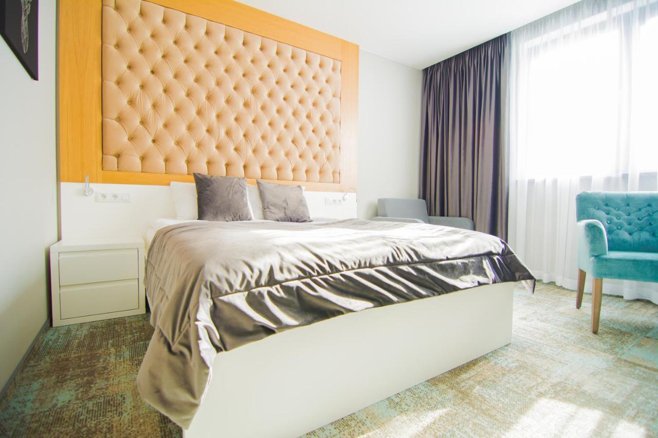 Hotel Sjesta Nowa Sol Ngoại thất bức ảnh