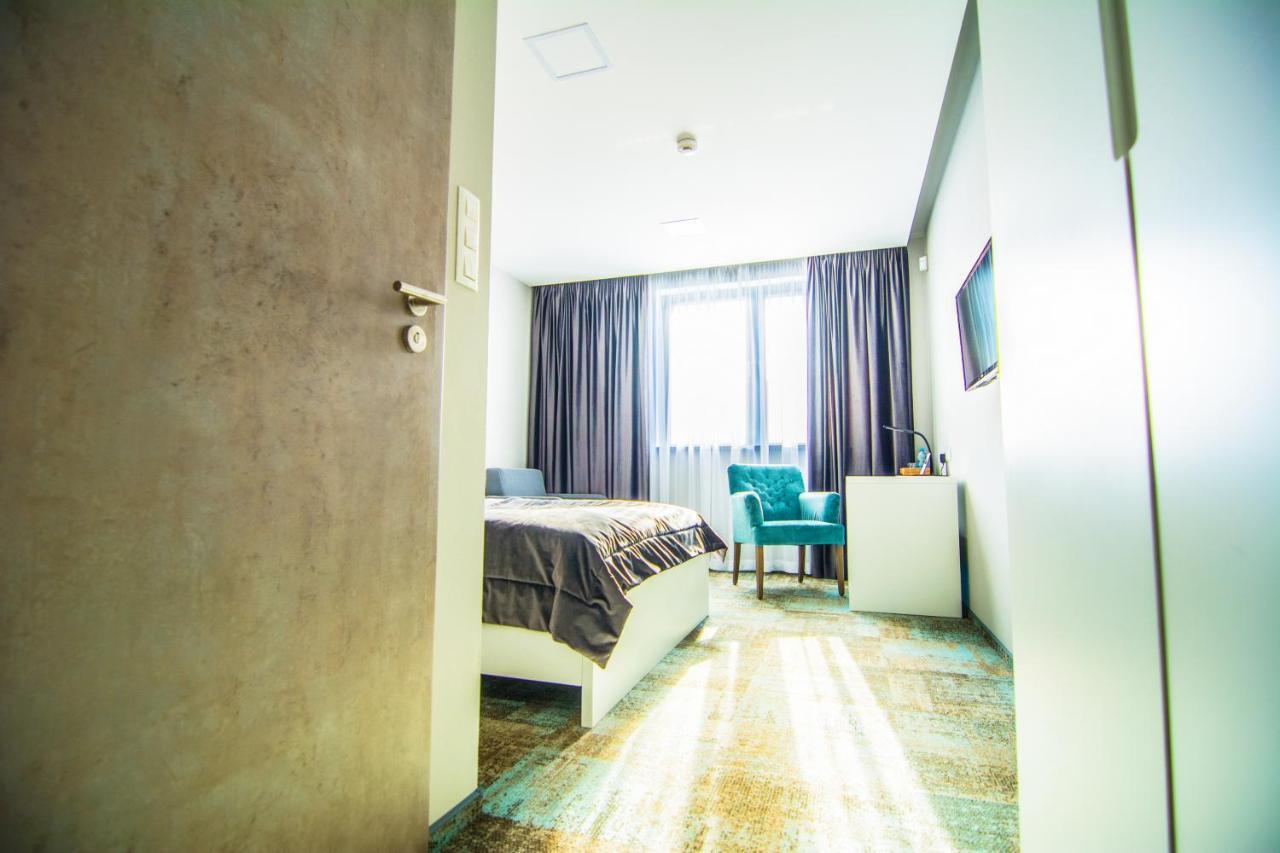 Hotel Sjesta Nowa Sol Ngoại thất bức ảnh